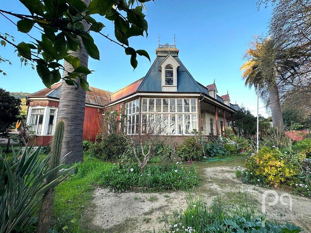 VENTA CASONA EN AVENIDA PRINCIPAL DE LIMACHE 